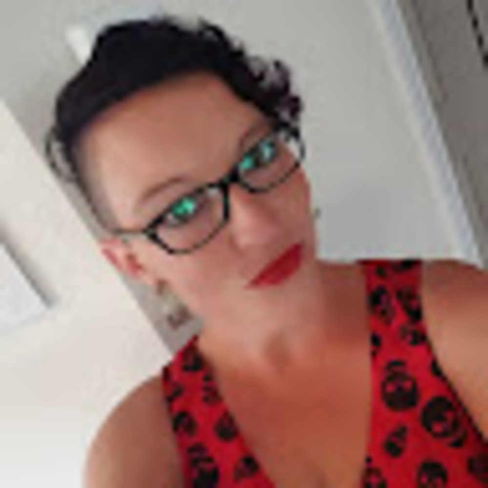 Meet your Posher, Christine